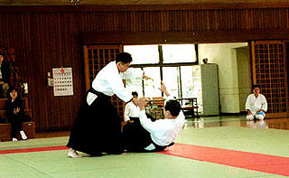 �����u����